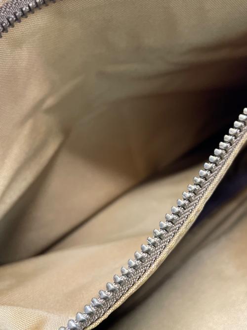 HUNTING WORLD（ハンティングワールド）HUNTING WORLD (ハンティングワールド) 2WAYショルダーバッグ ベージュの古着・服飾アイテム