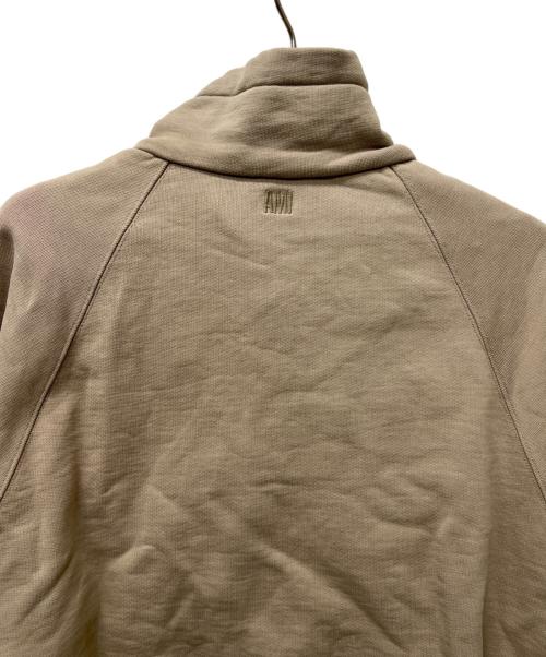 AMI Alexandre Mattiussi（アミアレクサンドルマテュッシ）AMI Alexandre Mattiussi (アミアレクサンドルマテュッシ) ハートロゴハーフジップスウェット ベージュ サイズ:ＸＬの古着・服飾アイテム