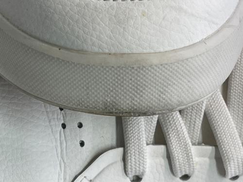 on（オン）on (オン) The Roger Center Court ホワイト サイズ:JP25の古着・服飾アイテム