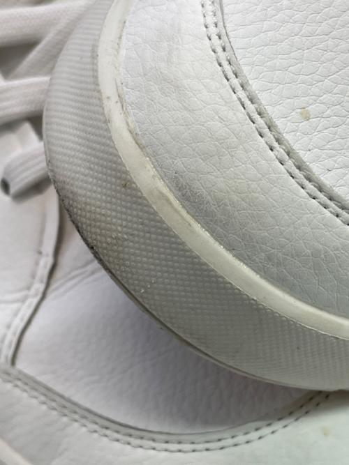 on（オン）on (オン) The Roger Center Court ホワイト サイズ:JP25の古着・服飾アイテム