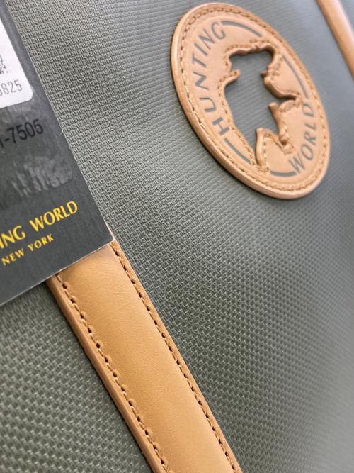 HUNTING WORLD（ハンティングワールド）HUNTING WORLD (ハンティングワールド) トートバッグ オリーブの古着・服飾アイテム
