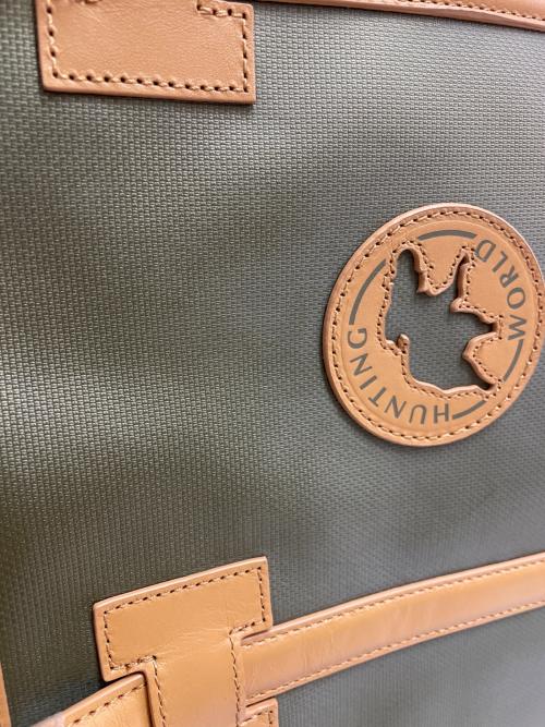 HUNTING WORLD（ハンティングワールド）HUNTING WORLD (ハンティングワールド) トートバッグ オリーブの古着・服飾アイテム