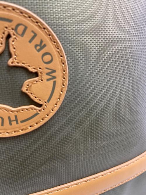 HUNTING WORLD（ハンティングワールド）HUNTING WORLD (ハンティングワールド) トートバッグ オリーブの古着・服飾アイテム