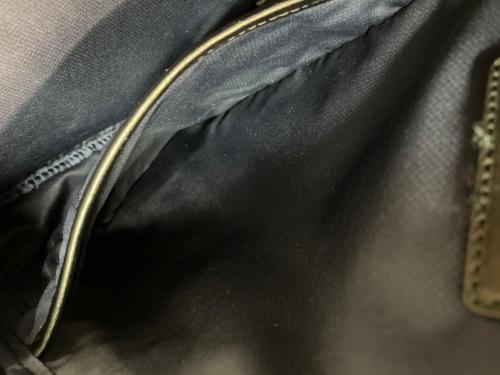 TUMI（トゥミ）TUMI (トゥミ) ボディーバッグ ブラックの古着・服飾アイテム