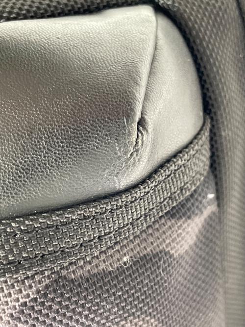 TUMI（トゥミ）TUMI (トゥミ) ボディーバッグ ブラック×グレーの古着・服飾アイテム