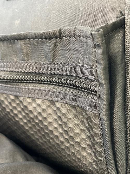 TUMI（トゥミ）TUMI (トゥミ) ボディーバッグ ブラック×グレーの古着・服飾アイテム