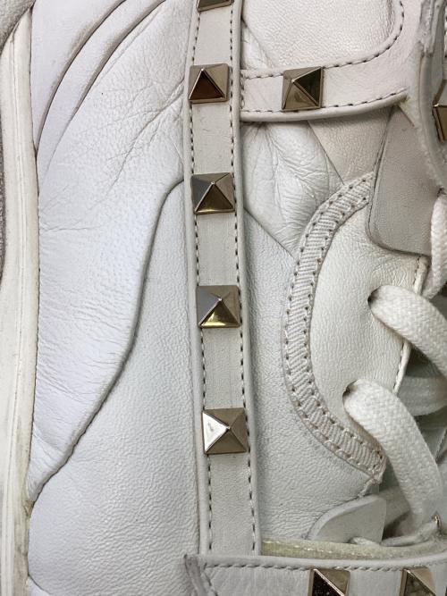 VALENTINO GARAVANI（ヴァレンティノ・ガラヴァーニ）VALENTINO GARAVANI (ヴァレンティノ・ガラヴァーニ) ハイカットスニーカー ホワイト サイズ:39の古着・服飾アイテム