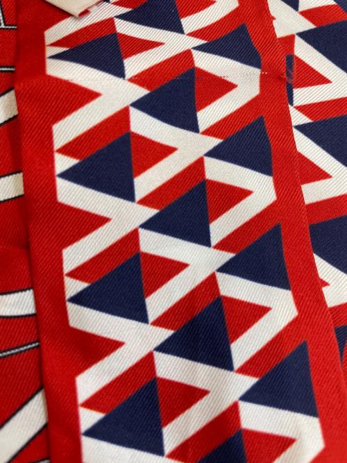 VALENTINO（ヴァレンティノ）VALENTINO (ヴァレンティノ) ツィリー レッドの古着・服飾アイテム