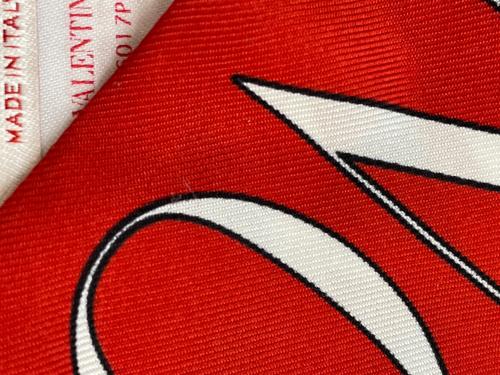 VALENTINO（ヴァレンティノ）VALENTINO (ヴァレンティノ) ツィリー レッドの古着・服飾アイテム