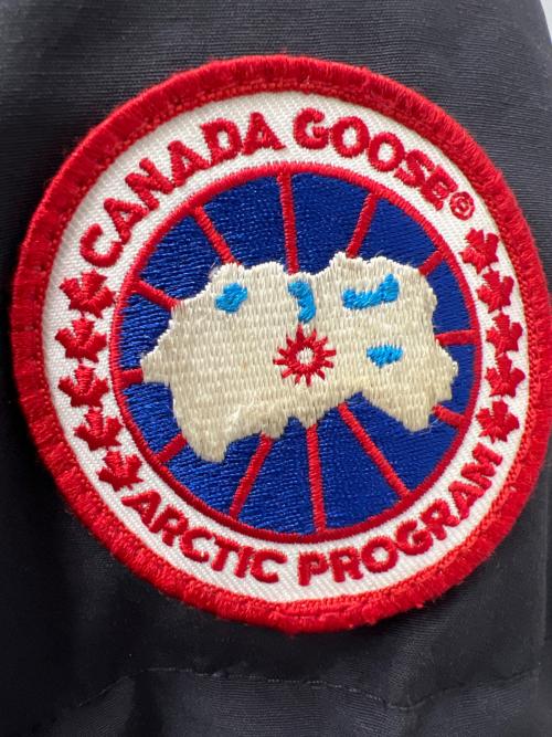 CANADA GOOSE（カナダグース）CANADA GOOSE (カナダグース) ダウンジャケット ネイビー サイズ:Ｌの古着・服飾アイテム