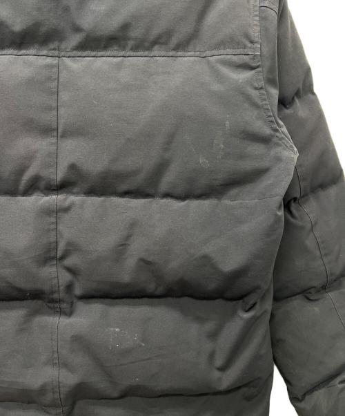 CANADA GOOSE（カナダグース）CANADA GOOSE (カナダグース) ダウンジャケット ネイビー サイズ:Ｌの古着・服飾アイテム
