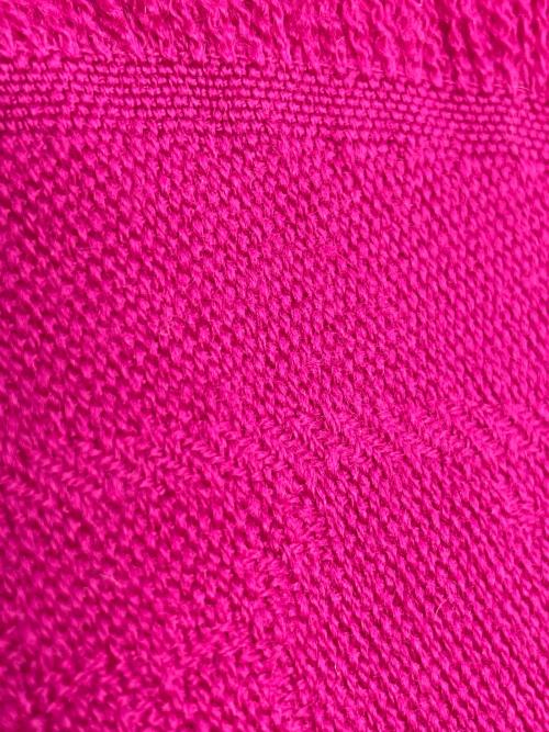 GUCCI（グッチ）GUCCI (グッチ) ストールマフラー ショッキングピンクの古着・服飾アイテム