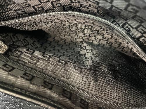 GUCCI（グッチ）GUCCI (グッチ) ハンドバッグ ブラックの古着・服飾アイテム