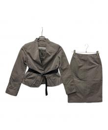 VALENTINO（ヴァレンティノ）の古着「セットアップスーツ」｜ベージュ