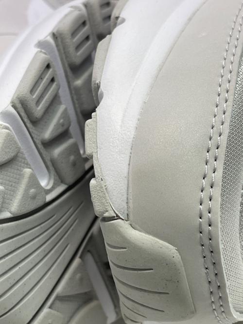 NIKE（ナイキ）NIKE (ナイキ) スニーカー ホワイト サイズ:cm25.5の古着・服飾アイテム