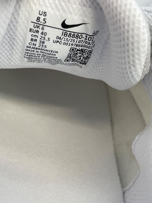 NIKE（ナイキ）NIKE (ナイキ) スニーカー ホワイト サイズ:cm25.5の古着・服飾アイテム