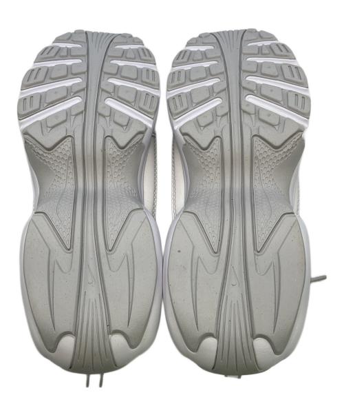 NIKE（ナイキ）NIKE (ナイキ) スニーカー ホワイト サイズ:cm25.5の古着・服飾アイテム