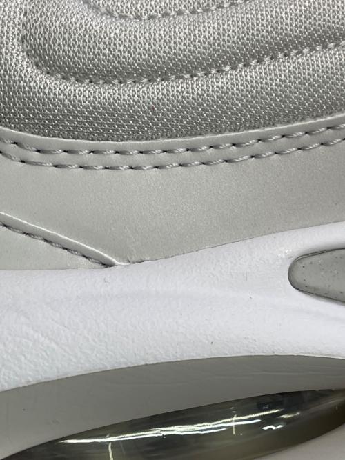 NIKE（ナイキ）NIKE (ナイキ) スニーカー ホワイト サイズ:cm25.5の古着・服飾アイテム