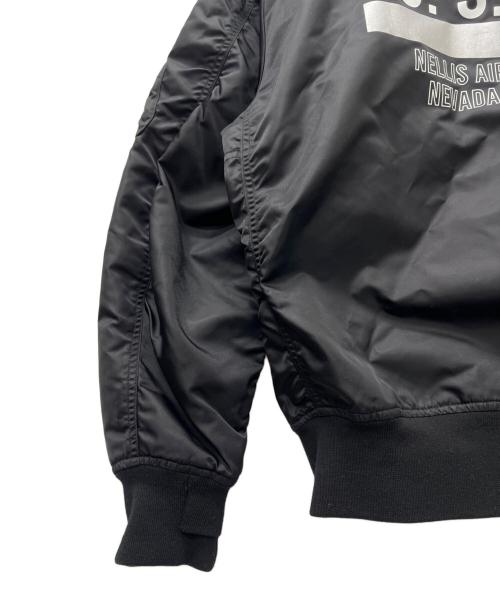 AVIREX（アヴィレックス）AVIREX (アヴィレックス) LIGHT MA-1 REMODEL TACTICS 2 ブラック サイズ:Ｌの古着・服飾アイテム