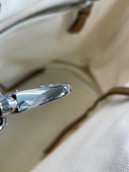 PRADA（プラダ）PRADA (プラダ) カナパ トートバッグ ホワイトの古着・服飾アイテム