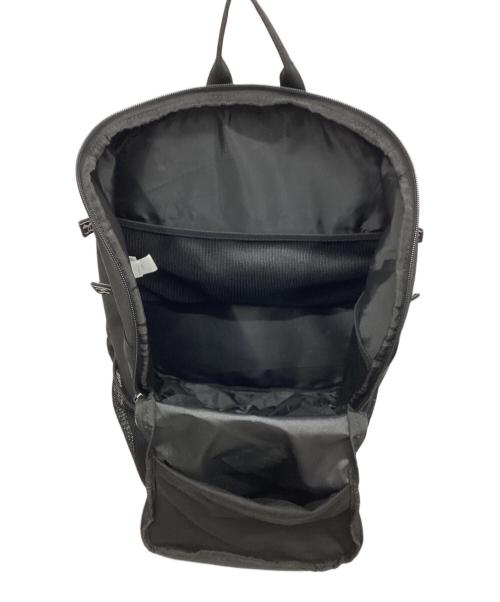 UNDER ARMOUR（アンダーアーマー）UNDER ARMOUR (アンダーアーマー) リュック ブラックの古着・服飾アイテム