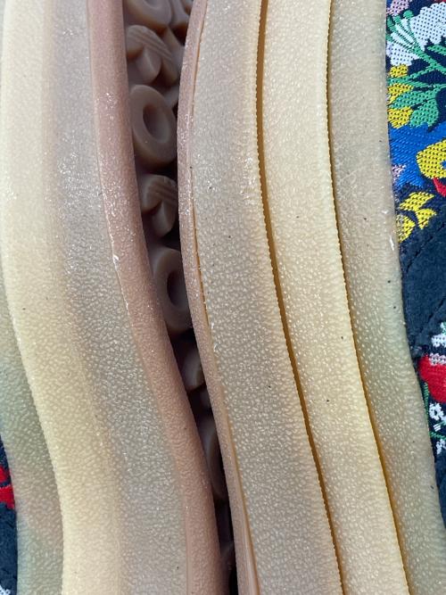 adidas Originals（アディダスオリジナル）adidas Originals (アディダスオリジナル) Gazelle Bold x Liberty London ブラック サイズ:JP235の古着・服飾アイテム