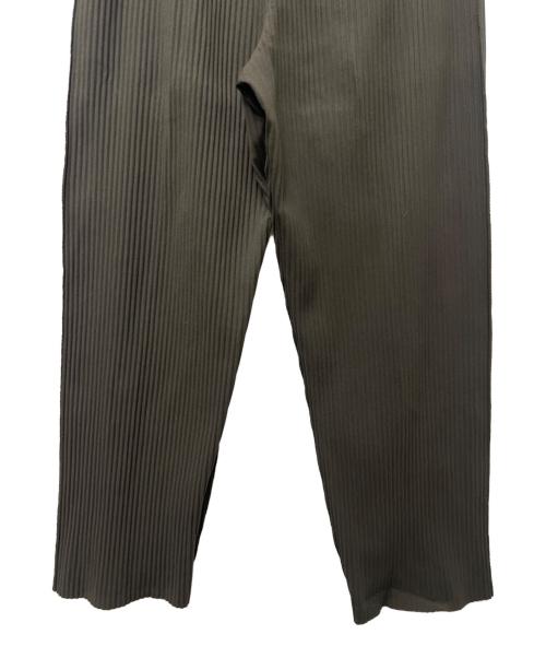 me ISSEY MIYAKE（ミーイッセイ ミヤケ）me ISSEY MIYAKE (ミーイッセイ ミヤケ) プリーツパンツ ブラウン サイズ:不明の古着・服飾アイテム