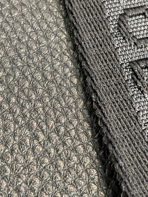 MARC JACOBS（マークジェイコブズ）MARC JACOBS (マークジェイコブズ) スイングクロスボディ ブラックの古着・服飾アイテム