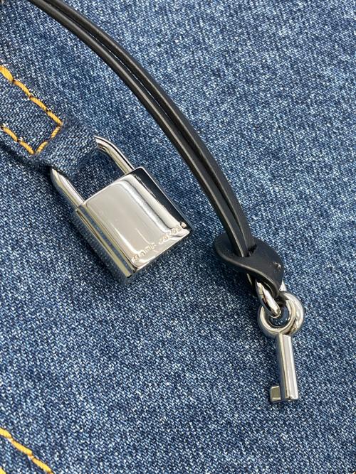 MARC JACOBS（マークジェイコブズ）MARC JACOBS (マークジェイコブズ) デニム2WAYショルダーバッグ インディゴの古着・服飾アイテム