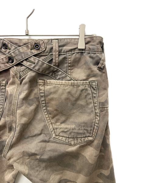 Denham（デンハム）Denham (デンハム) カモフラパンツ オリーブ サイズ:３２の古着・服飾アイテム