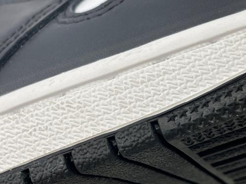 NIKE（ナイキ）NIKE (ナイキ) ハイカットスニーカー ホワイト×ブラック サイズ:SIZE 27.5cmの古着・服飾アイテム