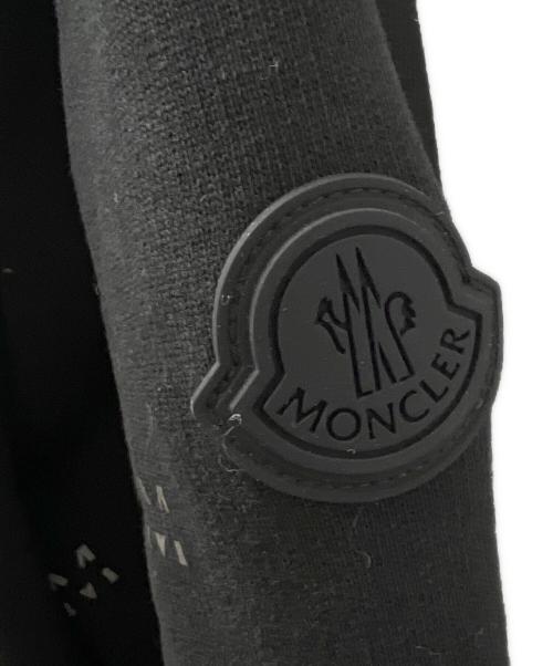 MONCLER（モンクレール）MONCLER (モンクレール) プルオーバーパーカー ブラック サイズ:Mの古着・服飾アイテム