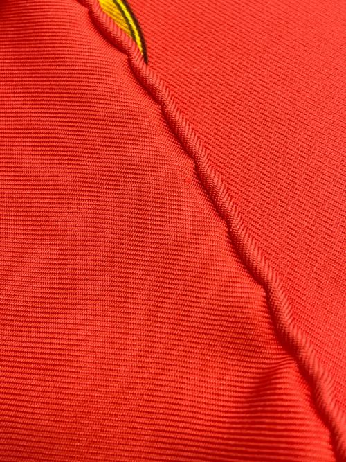 HERMES（エルメス）HERMES (エルメス) スカーフ レッド×ホワイトの古着・服飾アイテム