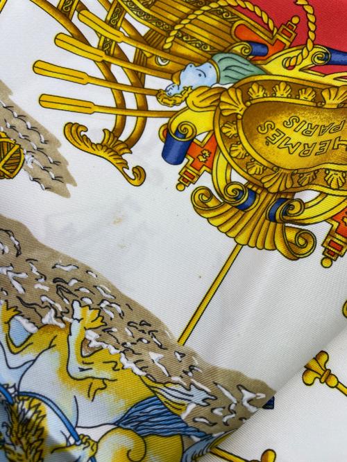 HERMES（エルメス）HERMES (エルメス) スカーフ レッド×ホワイトの古着・服飾アイテム