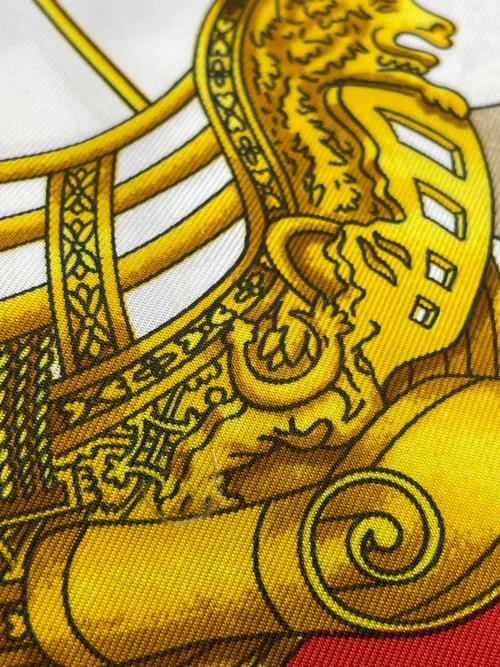 HERMES（エルメス）HERMES (エルメス) スカーフ レッド×ホワイトの古着・服飾アイテム