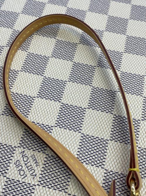 LOUIS VUITTON（ルイ ヴィトン）LOUIS VUITTON (ルイ ヴィトン) ネヴァーフルMMポーチ ホワイト×パープル サイズ:MMサイズの古着・服飾アイテム