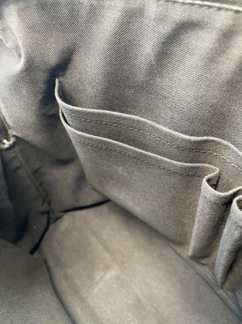 LOUIS VUITTON（ルイ ヴィトン）LOUIS VUITTON (ルイ ヴィトン) ポルト・ドキュマン・ジュール ブラックの古着・服飾アイテム