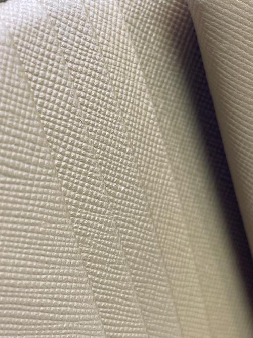 MARNI（マルニ）MARNI (マルニ) サフィアーノカーフスキンミニウォレット ベージュの古着・服飾アイテム