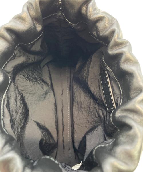 BOTTEGA VENETA（ボッテガベネタ）BOTTEGA VENETA (ボッテガベネタ) ショルダーバッグ ブラックの古着・服飾アイテム