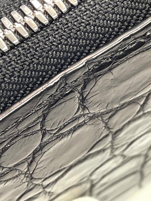 ITTI（イッチ）ITTI (イッチ) 財布 ブラックの古着・服飾アイテム