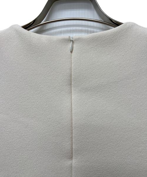 AKIRA NAKA（アキラナカ）AKIRA NAKA (アキラナカ) 半袖ブラウス アイボリー サイズ:２の古着・服飾アイテム