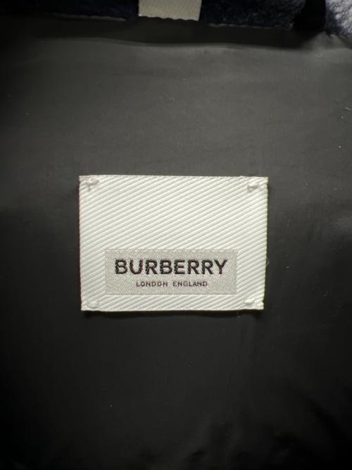 BURBERRY（バーバリー）BURBERRY (バーバリー) ダウンジャケット ネイビー サイズ:Ｓの古着・服飾アイテム