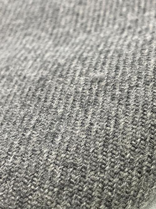 PRADA（プラダ）PRADA (プラダ) マフラー グレーの古着・服飾アイテム