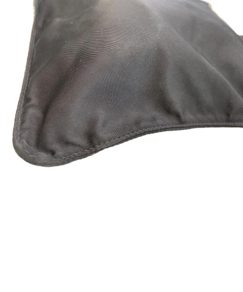 PRADA（プラダ）PRADA (プラダ) ナイロンショルダーバッグ ブラックの古着・服飾アイテム