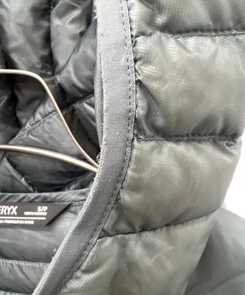 ARC'TERYX（アークテリクス）ARC'TERYX (アークテリクス) CERIUM SL HOODY グレー サイズ:Ｓの古着・服飾アイテム