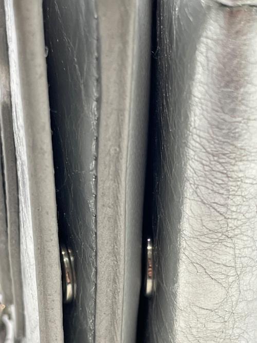 BALENCIAGA（バレンシアガ）BALENCIAGA (バレンシアガ) ミニウォレット シルバー サイズ:下記参照の古着・服飾アイテム