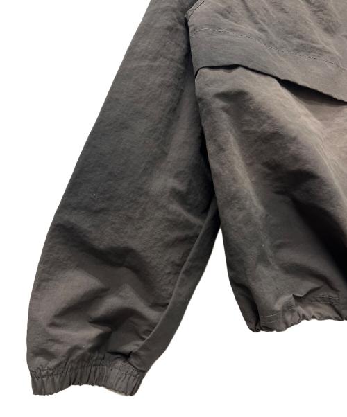stussy（ステューシー）stussy (ステューシー) ナイロンジャケット グレー サイズ:Mの古着・服飾アイテム