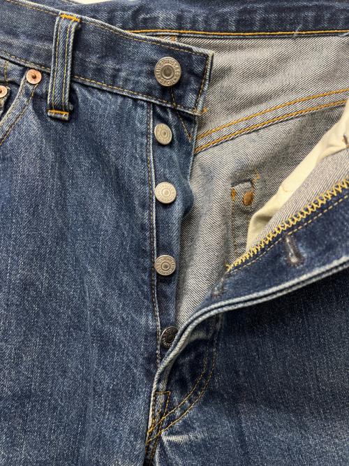 LEVI'S（リーバイス）LEVI'S (リーバイス) デニムパンツ ブルー サイズ:３３の古着・服飾アイテム