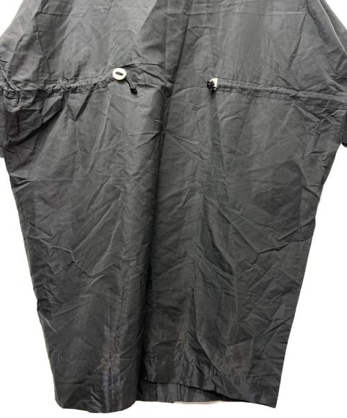 β（ベータ）β (ベータ) ロングコート ブラック サイズ:FREEの古着・服飾アイテム