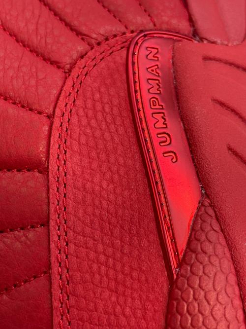 NIKE（ナイキ）NIKE (ナイキ) Air Jordan 12 Retro レッド サイズ:cm28の古着・服飾アイテム